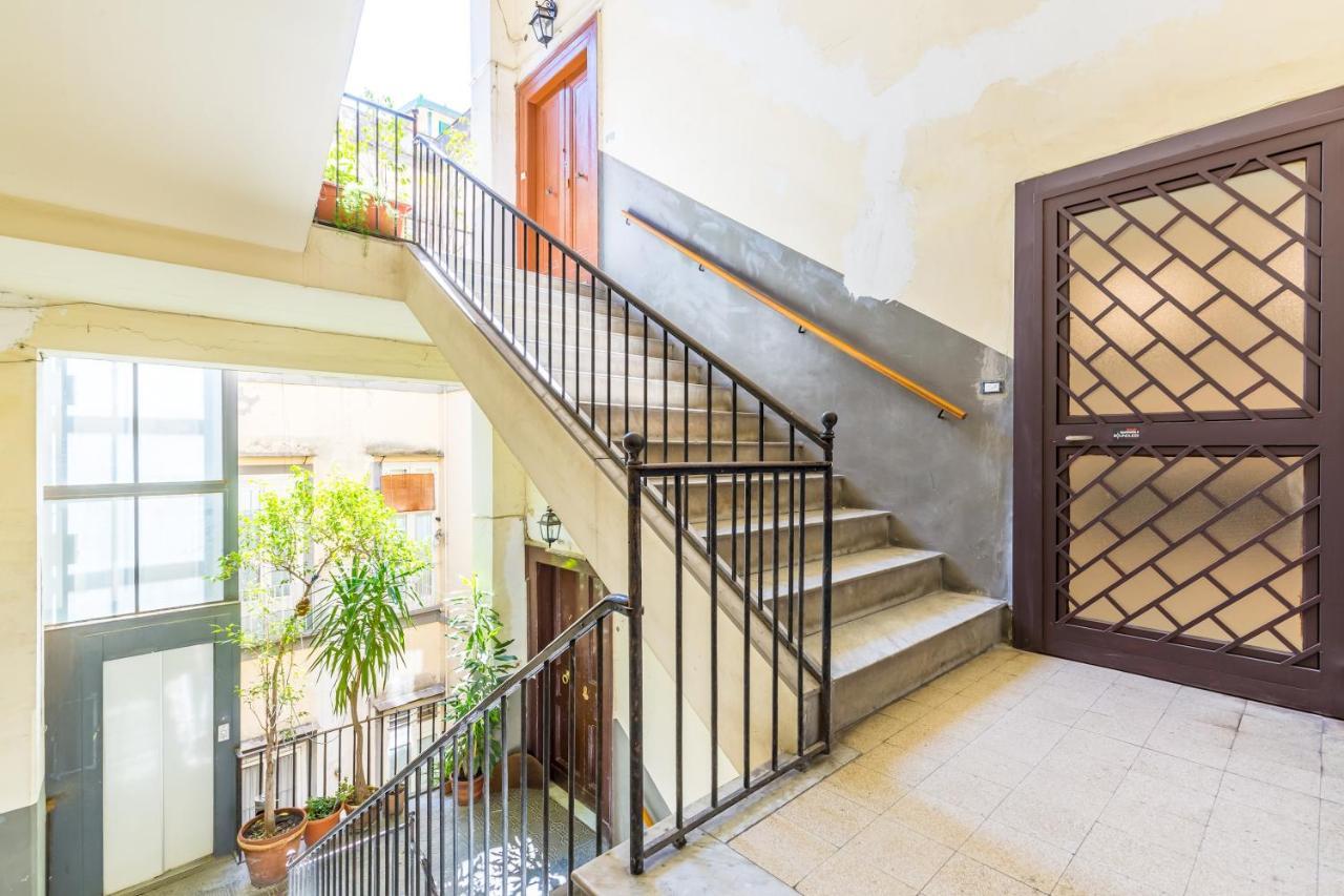 Umberto'S Nest At Toledo Apartment เนเปิลส์ ภายนอก รูปภาพ
