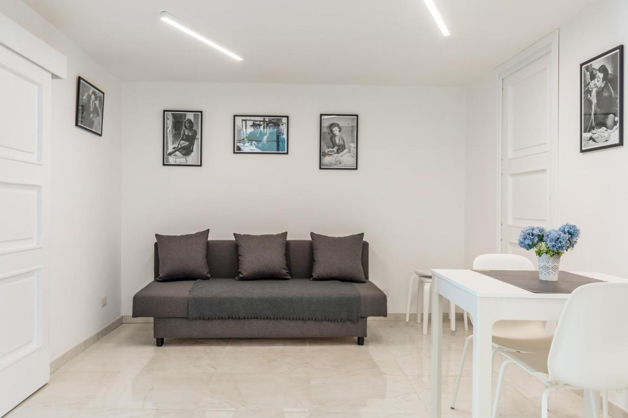 Umberto'S Nest At Toledo Apartment เนเปิลส์ ภายนอก รูปภาพ